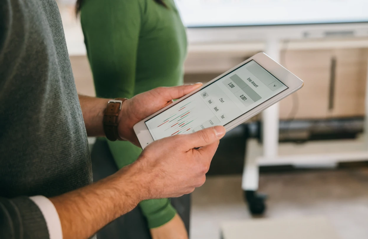 Person holding an ipad